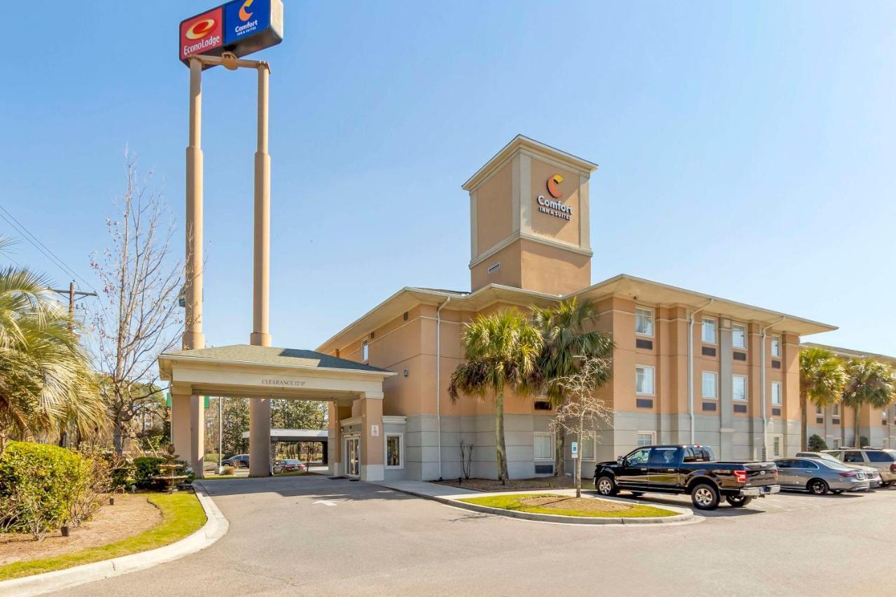 נורת' צ'רלסטון Comfort Inn & Suites Airport Convention Center מראה חיצוני תמונה